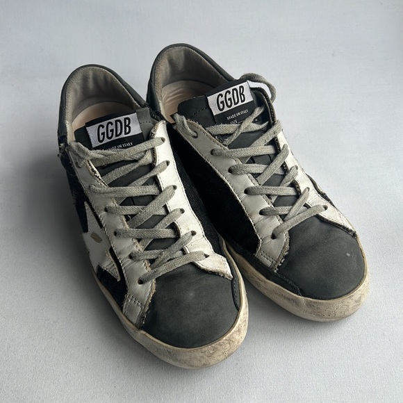 Authentic Golden Goose low top sneakers Size 37 ( 7US) - Picture 4 of 16